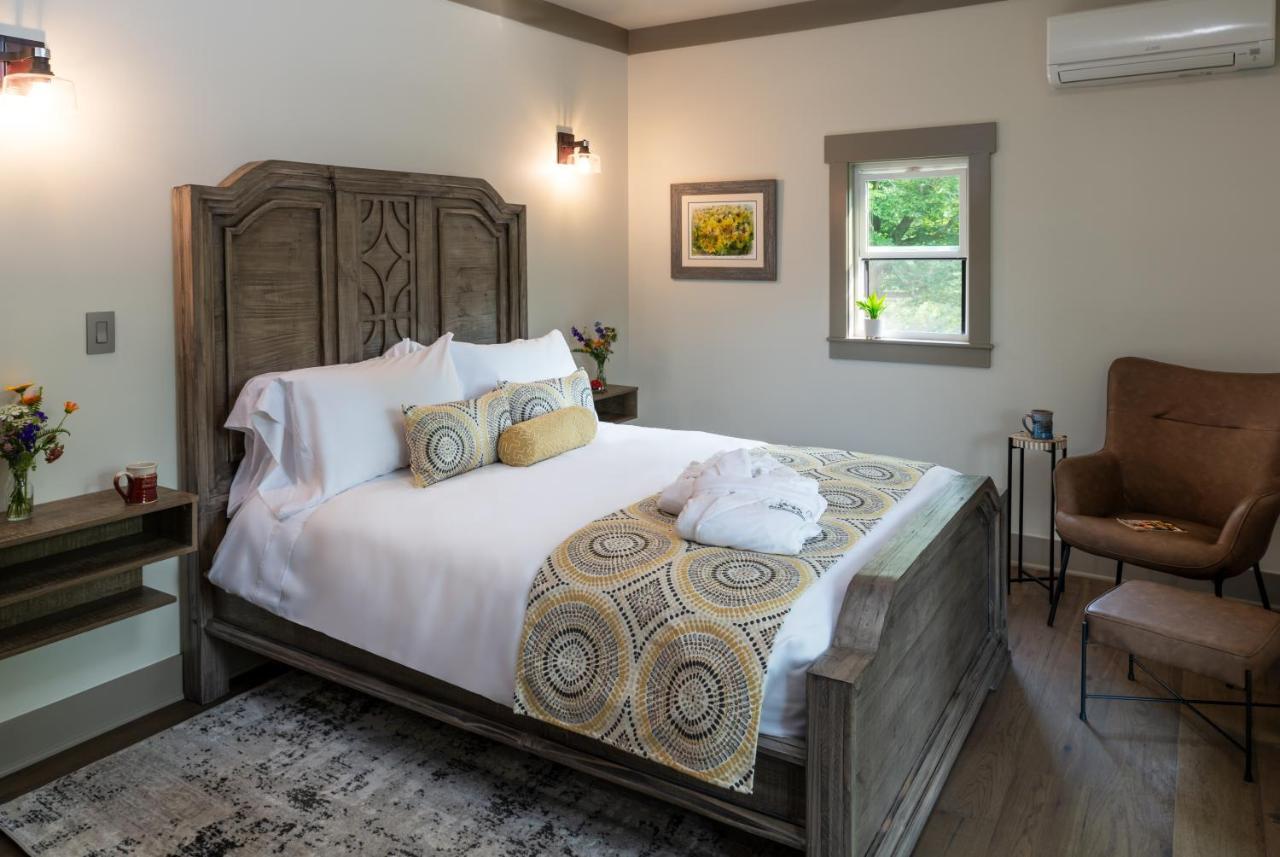 The Inn At Amaris Farms Weaverville ภายนอก รูปภาพ